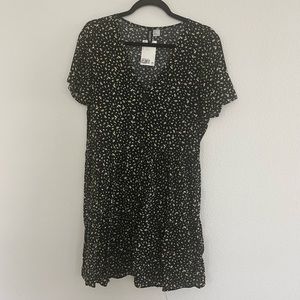 H&M brand new summer dress with tag. Size Small